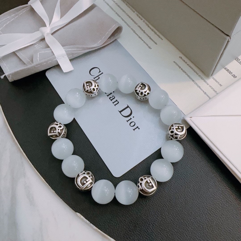 chr1st1an D10r bracelets